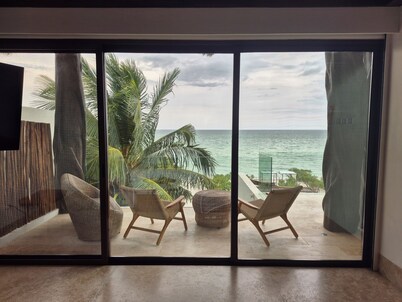 Trobbu Boutique Collection San Bruno