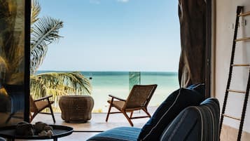 Deluxe huis, balkon, uitzicht op strand | Luxe beddengoed, donzen dekbedden, een kluis op de kamer, gratis wifi