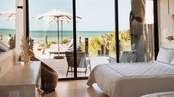 Premium bedding, down duvets, in-room safe, free WiFi