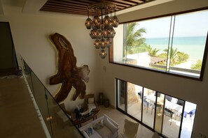 Casa familiar, balcón, vistas a la playa | Zona de estar