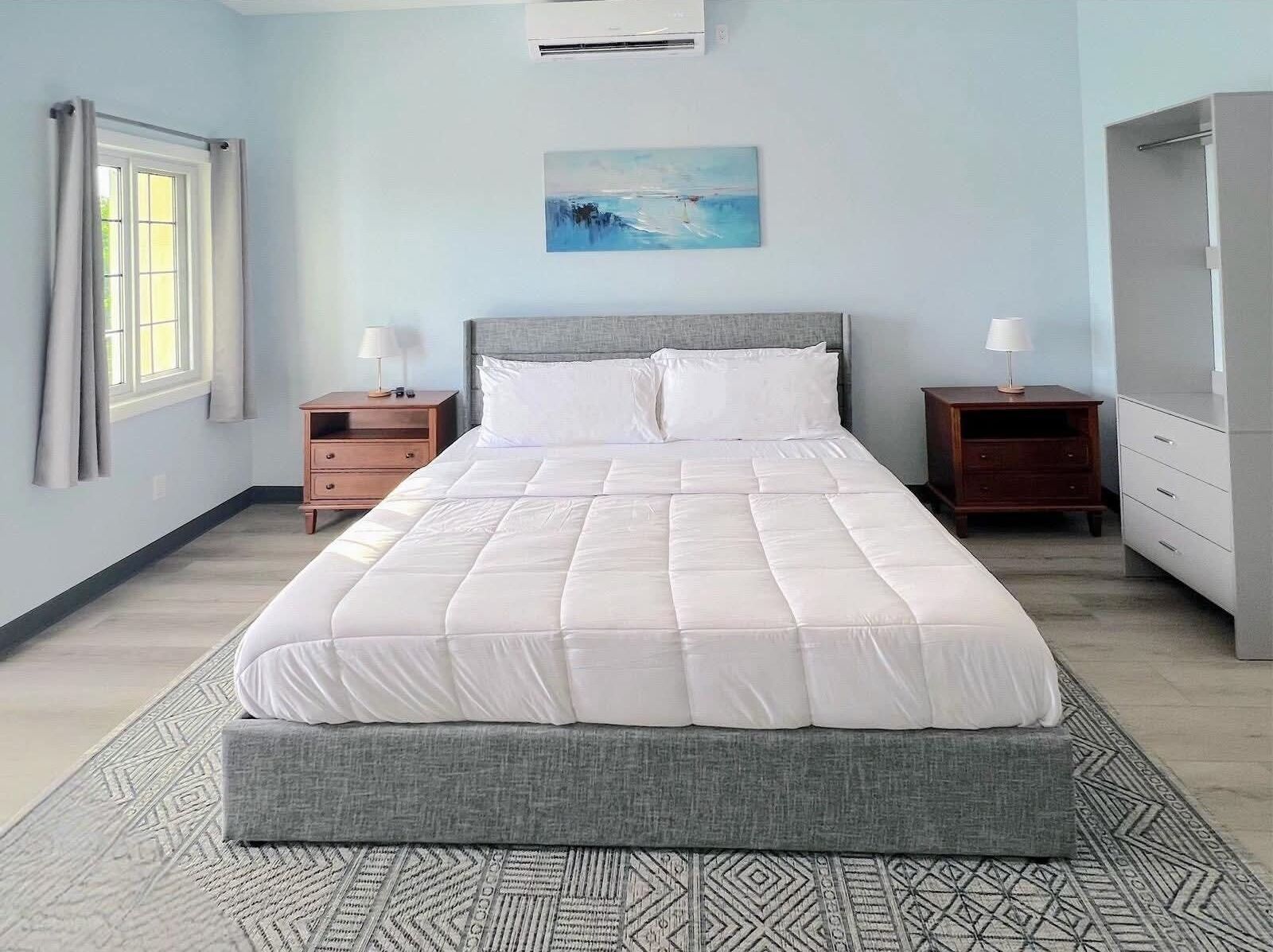 Comfort Room, 1 King Bed | Desk, laptop workspace, iron/ironing board, free WiFi