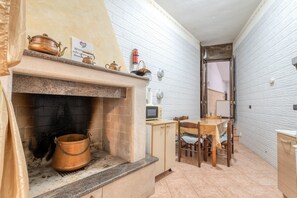 Dining - Apartment 'Meraviglie Salentine' with Air Conditioning (Lequile)