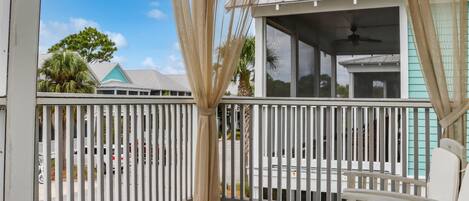 House, 1 King Bed with Sofa bed (Barefoot Cottage B49 - Seabbatical) | Property grounds