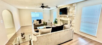 Harper Valley Hideaway  Peaceful & Central