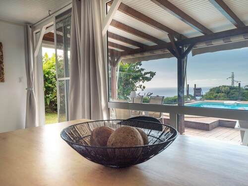 Villa Le Nid des Colibris 4 stars with its 180° sea view over the Caribbean