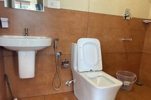 Handtücher, Seife, Toilettenpapier