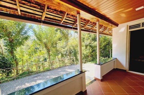 Ann's Hill Stay, serene location near Munnar