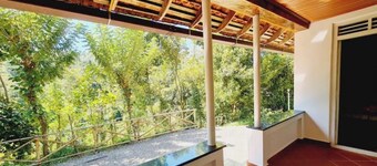 Ann's Hill Stay, serene location near Munnar