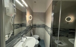 Habitació Comfort, vistes a la ciutat | Bany
