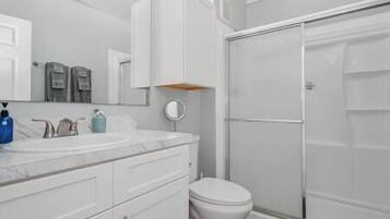 Shower, towels