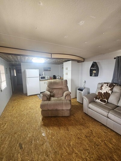 Waterfront Cabin on Toledo Bend Lake - minutes from the water.