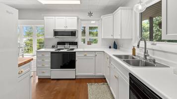 Microwave, oven, stovetop, dishwasher