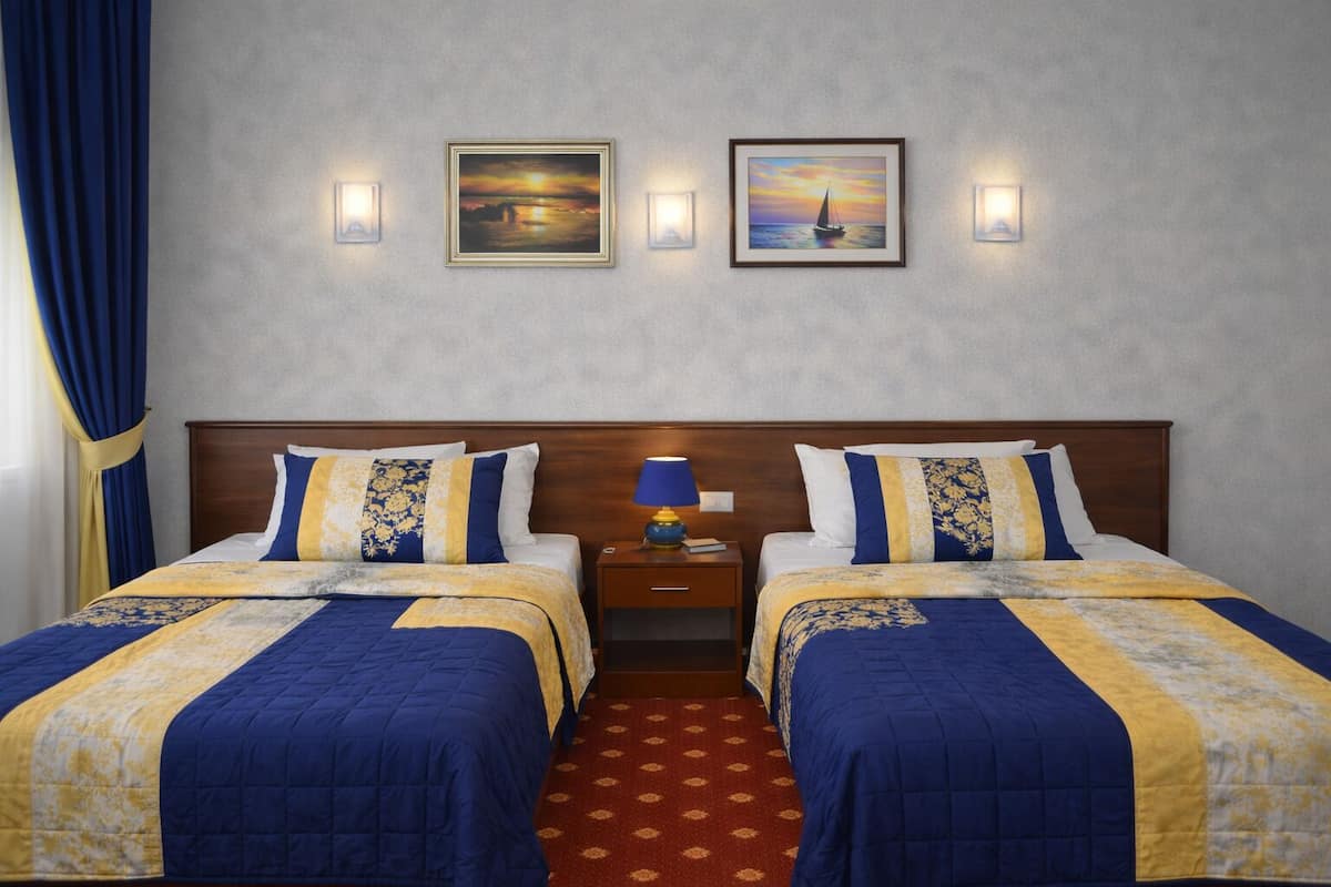 Double Room | Premium bedding, desk, laptop workspace, bed sheets