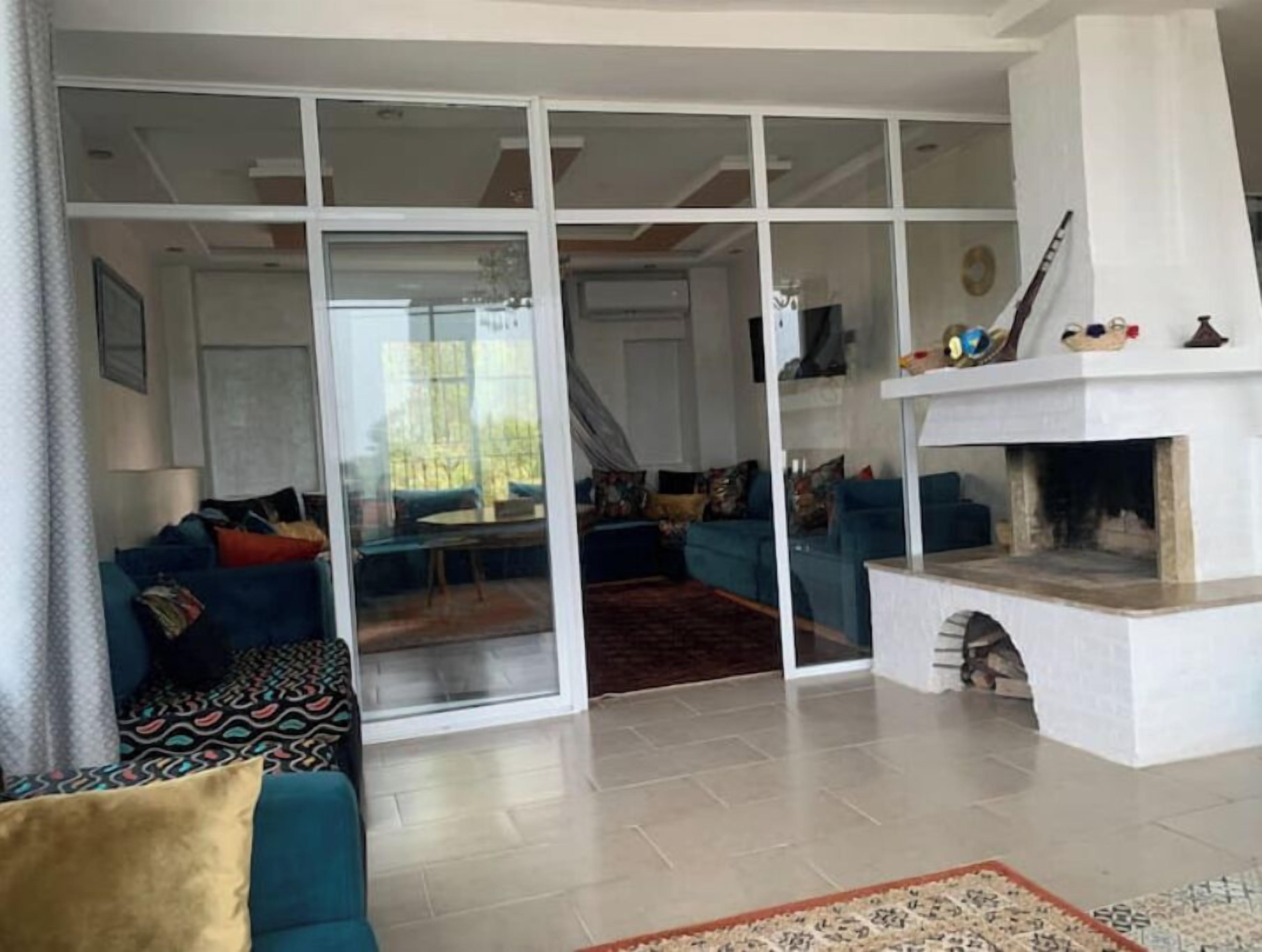 المنشأة من الداخل