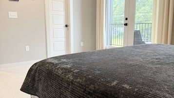 2 Schlafzimmer, Schreibtisch, Bügeleisen/Bügelbrett, kostenloses WLAN