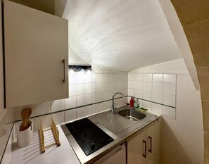 Refrigerador, microondas, horno, cafetera/tetera