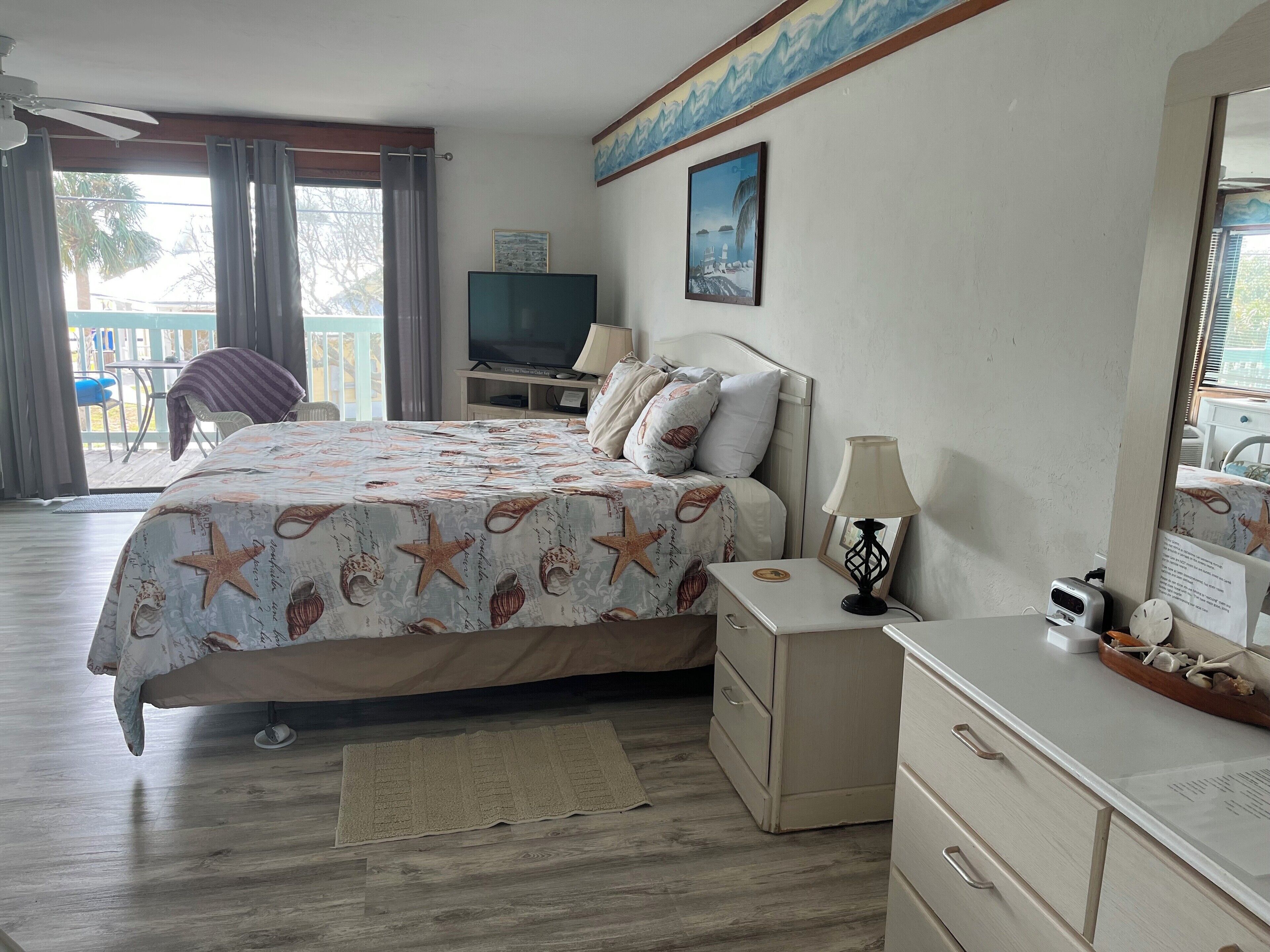 1 bedroom, WiFi, bed sheets