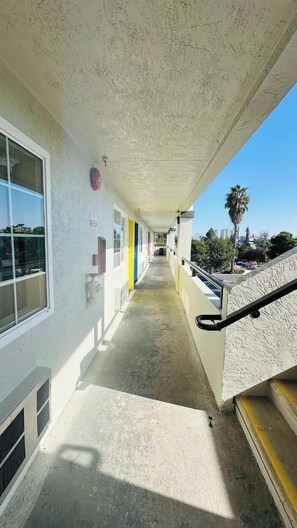 Exterior - BORDER PLAZA HOTEL (San Ysidro)