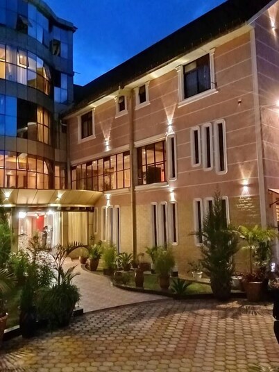 Famous Gates Hotel Bomet 