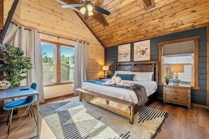 8 bedrooms, desk, iron/ironing board, WiFi