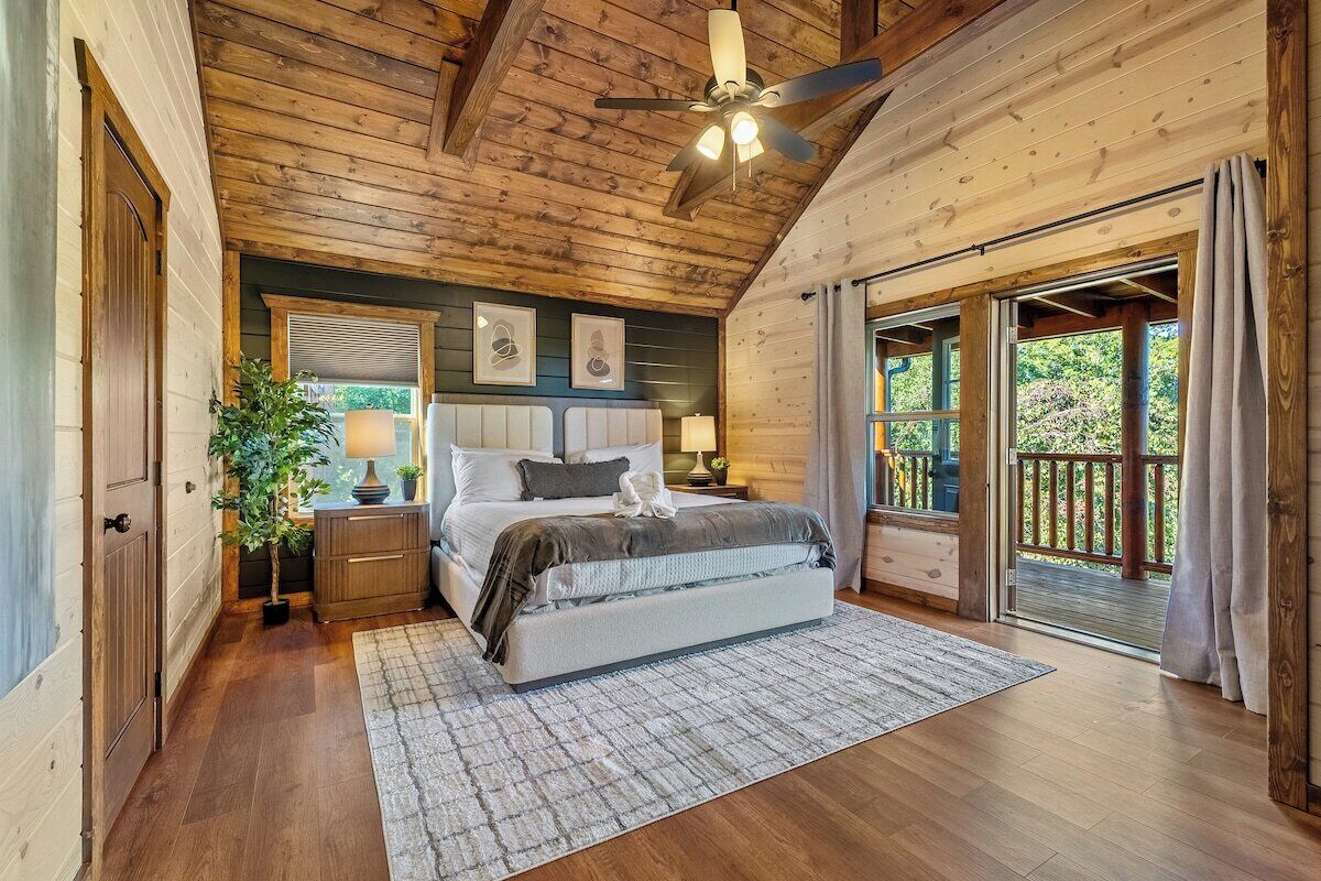 8 dormitoris, escriptori, planxa i posts de planxar i wifi 