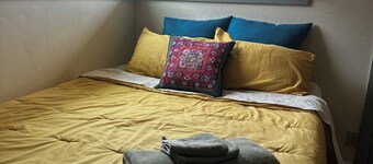 Casita Magnolia – Private Desert Studio w/ Kitchenette & Parking