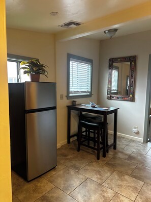 Interior - Casita Magnolia – Private Desert Studio w/ Kitchenette & Parking (Tucson)
