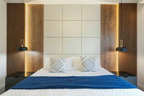 5 makuuhuonetta, silitysrauta/-lauta, vauvan matkasänky, Wi-Fi