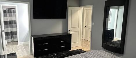4 chambres, fer et planche à repasser, accès Internet, draps fournis