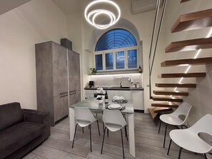 Interior - Modern loft for 4 people, 5 minutes from downtown Milan, wi-fi and A/C (Milano)