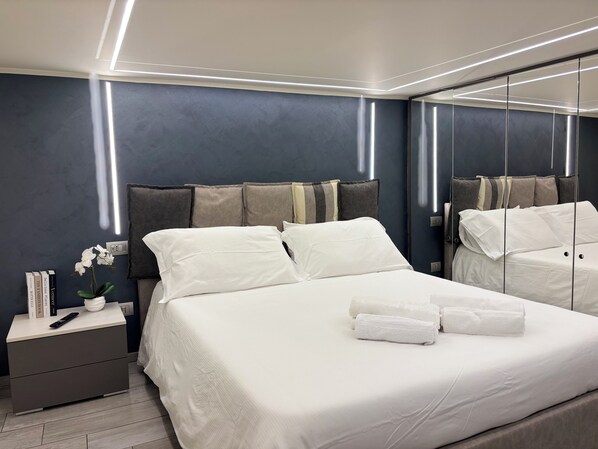 1 bedroom, in-room safe, iron/ironing board, free WiFi