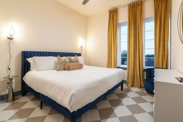 1 bedroom, desk, iron/ironing board, free WiFi