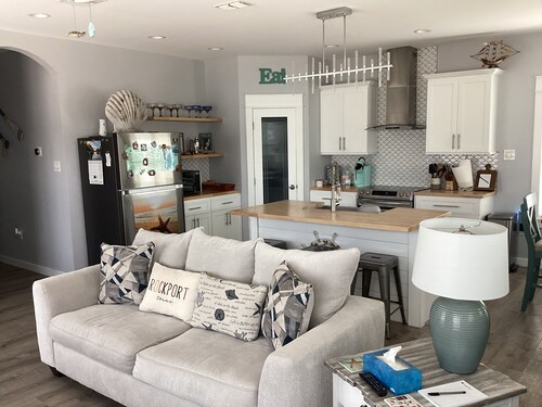 Charming cottage style home meticulously kept and perfectly situated in Rockport