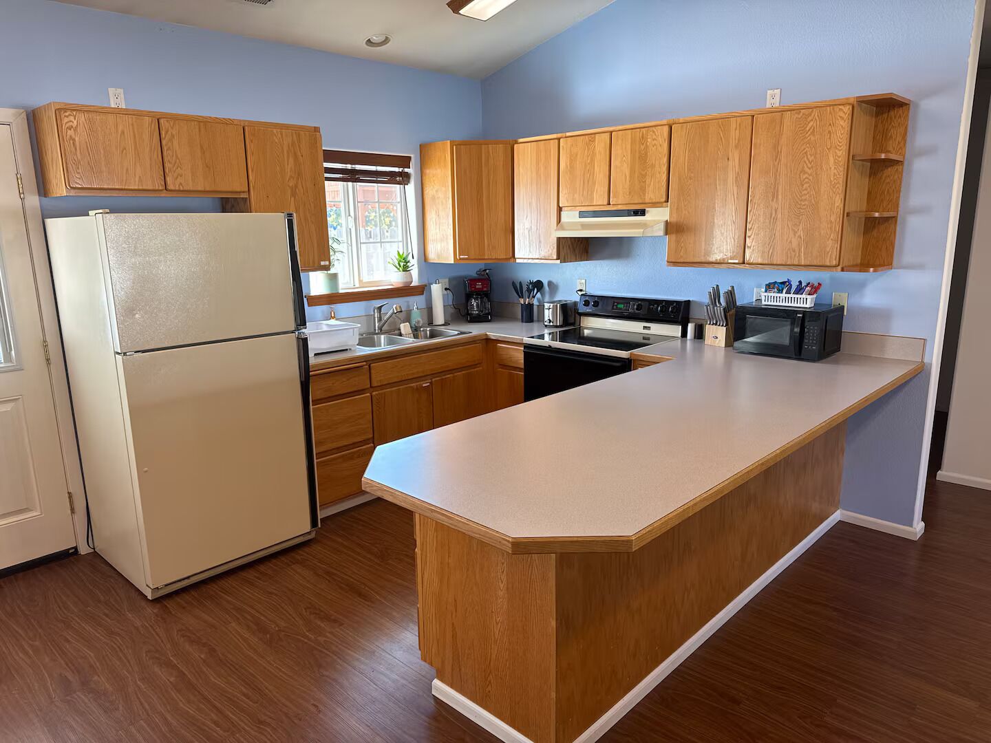 微波炉、烤箱、炉灶