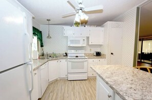 Microwave, oven, stovetop, dishwasher