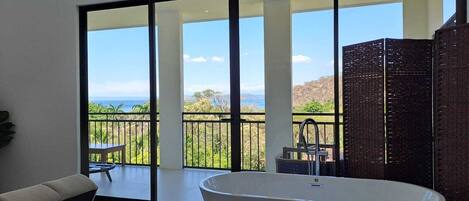 4 chambres, fer et planche à repasser, Wi-Fi, draps fournis