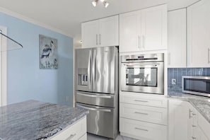Fridge, microwave, oven, stovetop - Marvelous Large pet friendly Oceanfront home! (Holden Beach)