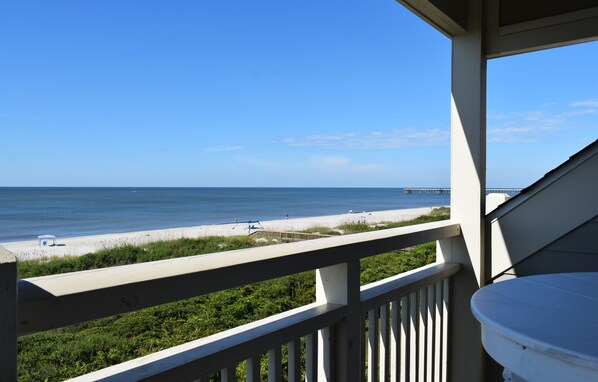 Property grounds - Beautiful Oceanfront Caswell Beach Condo! (Caswell Beach)