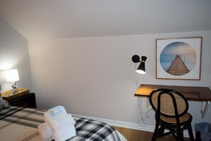 Desk, iron/ironing board, free WiFi, bed sheets