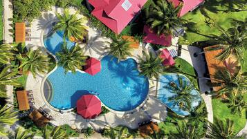 Outdoor pool, open 7:00 AM to 8:00 PM, pool umbrellas, sun loungers