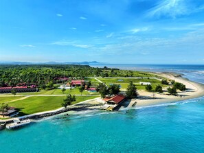Beach - Hilton Garden Inn Kota Kinabalu Tuaran (Tuaran)