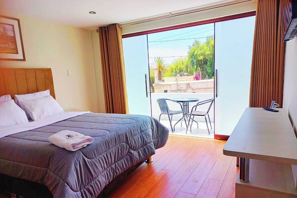 Caja fuerte, wifi gratis, ropa de cama