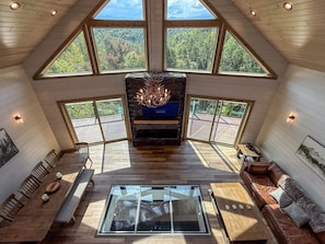 Interior - Enchanted Bear Lodge (Sevierville)