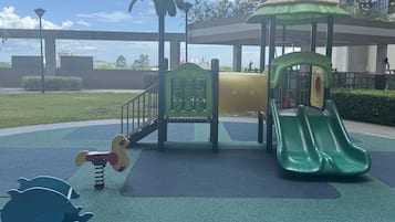 Children’s play area – outdoor