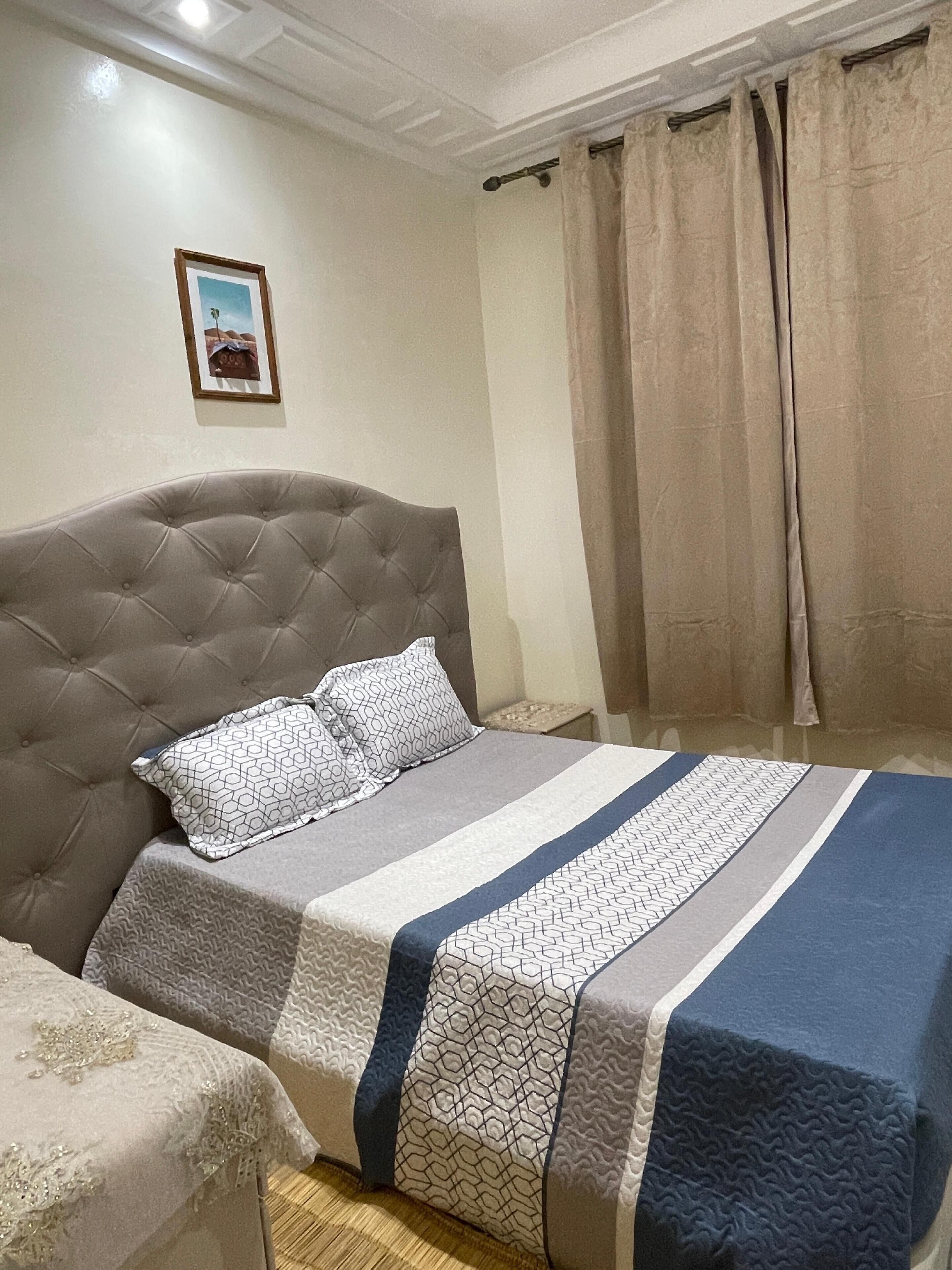 2 室のベッドルーム、WiFi