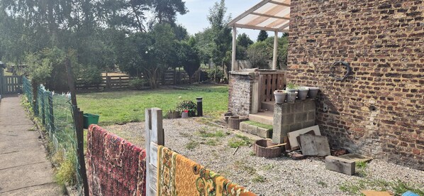 Property grounds - Maison Jardin airport Charleroi (Mons)
