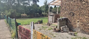 Maison Jardin airport Charleroi