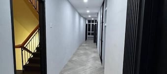 Sunshine Hotel