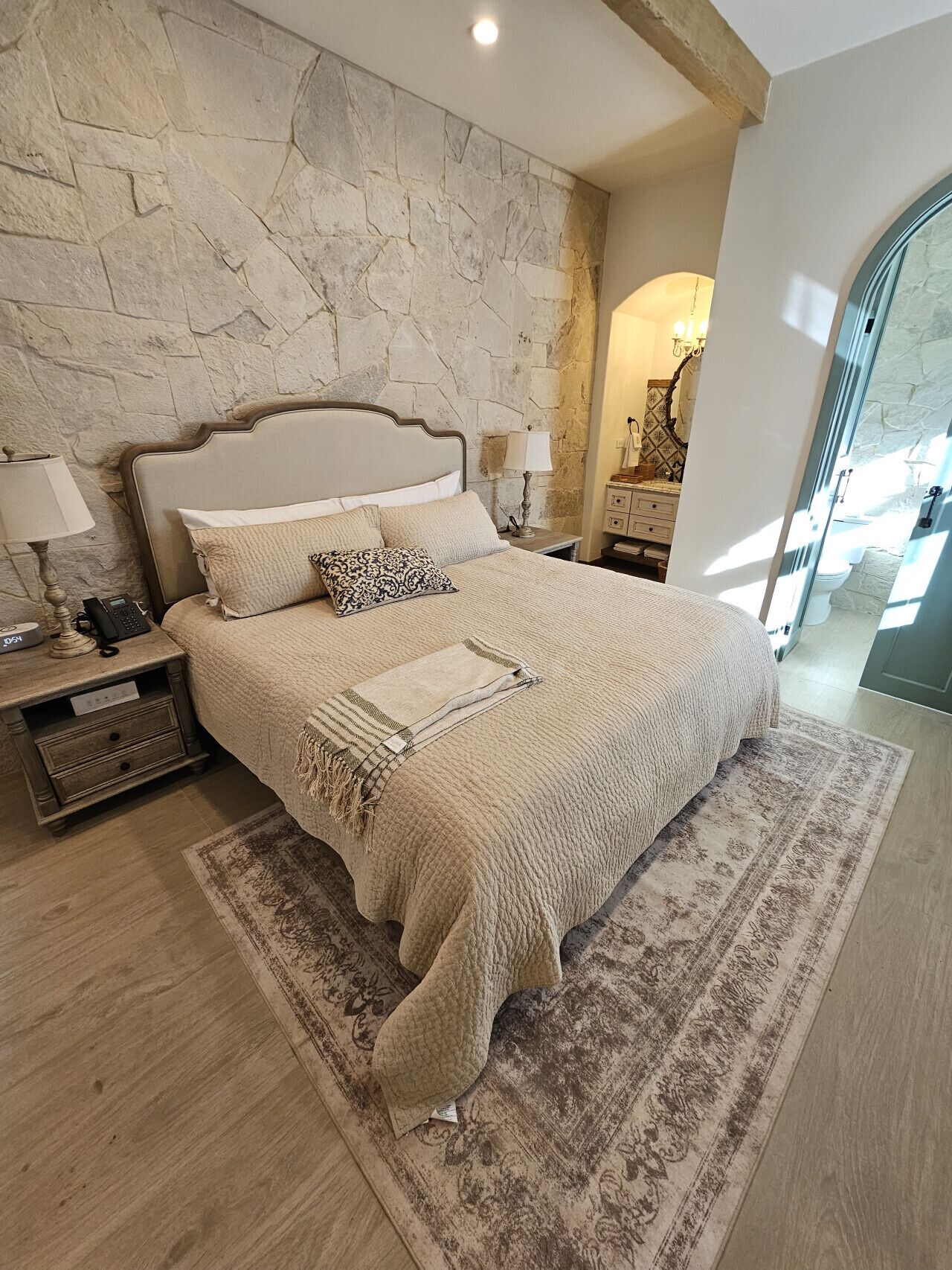 1 bedroom, iron/ironing board, WiFi