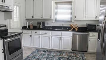 Microwave, oven, stovetop, dishwasher